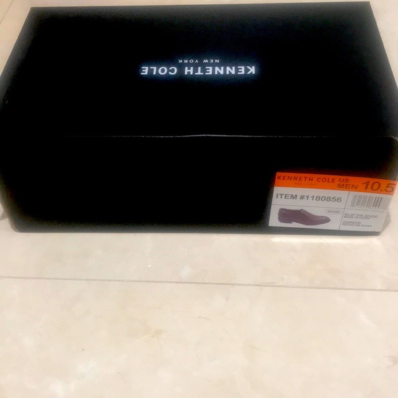 Shoes - Picture 4 of 4